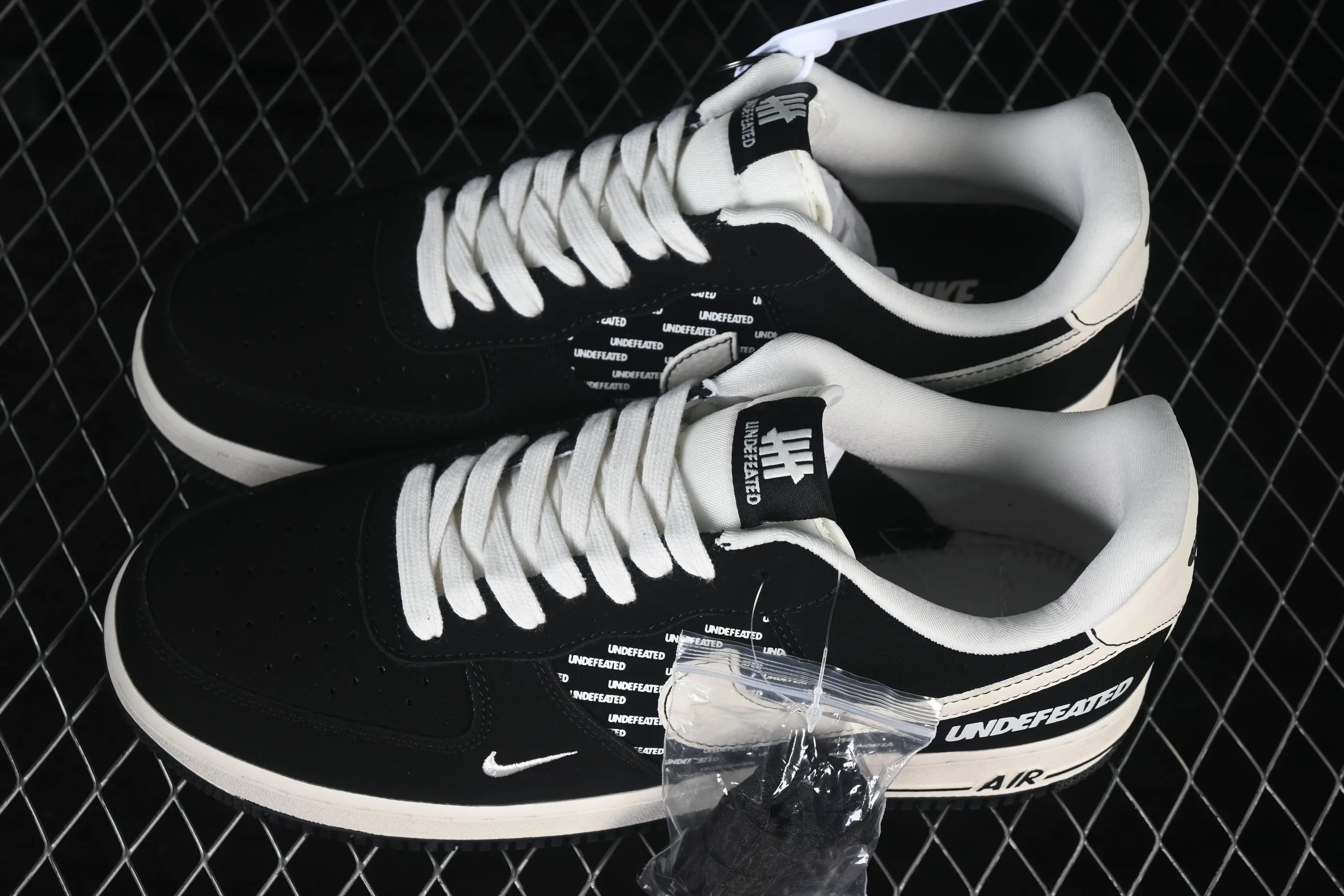 All categories Nk Air Force 1 Air Force series Nk Air Force 1 Low Air Force low-top Nike Air Force 1'07 Low black and white Air Force 1 low-top casual sneakers DW8806-004